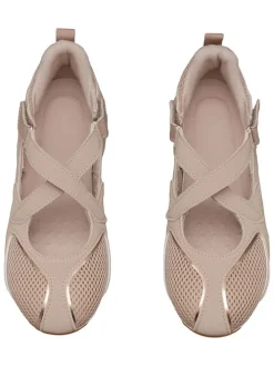 Ballerina's taupe