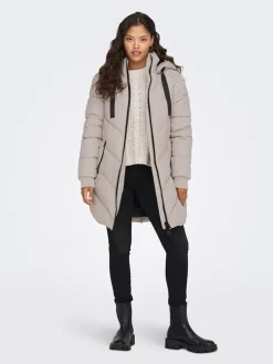 Doorgestikte jas beige