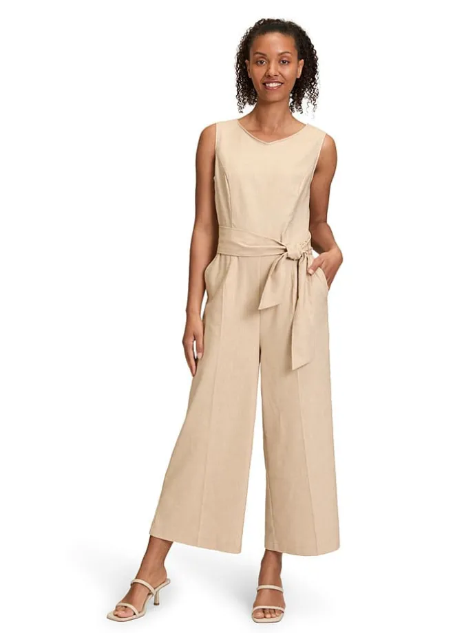 Jumpsuit beige
