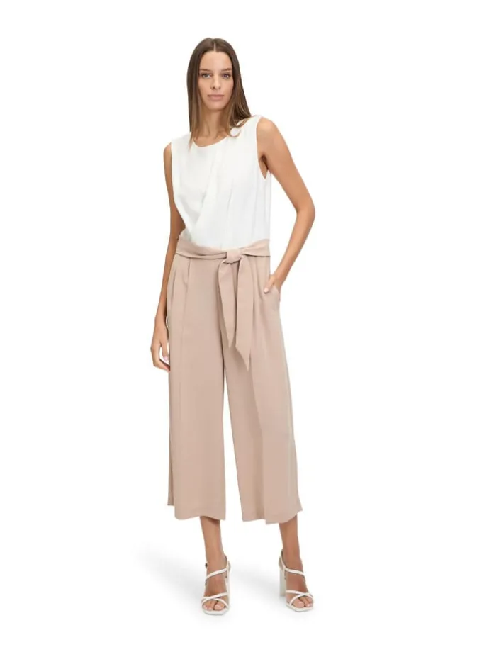 Jumpsuit wit/beige