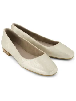 Leren ballerina's crème
