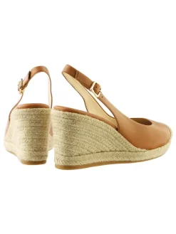 Leren sleehakpumps 