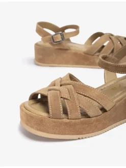 Leren sleehaksandalen beige