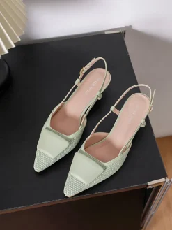 Pumps met bandje lichtgroen