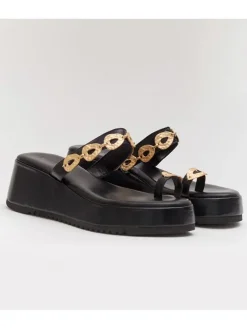 Sleehakteenslippers zwart