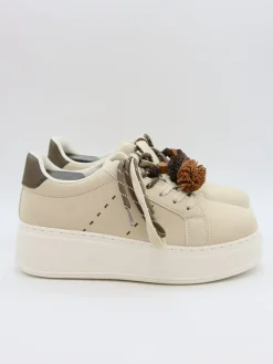 Sneakers beige