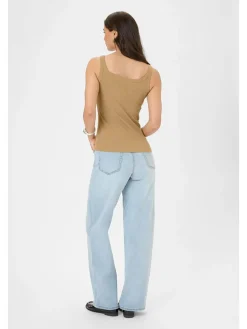 Top camel