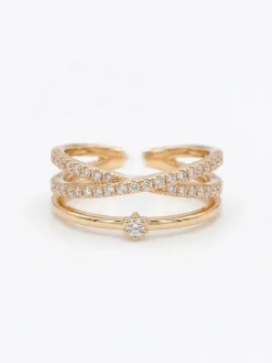 Vergulde ring met edelstenen