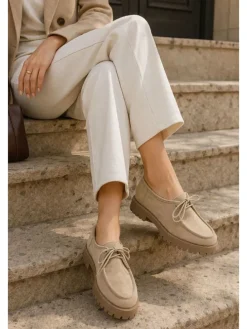 Veterschoenen beige