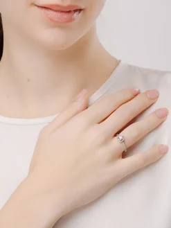 Zilveren ring met edelstenen