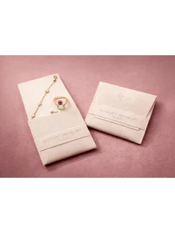 Zilveren ring met edelstenen en diamanten