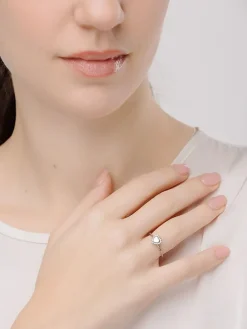 Zilveren ring met edelstenen